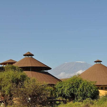 Отель Kilima Safari Camp Oloitokitok Экстерьер фото